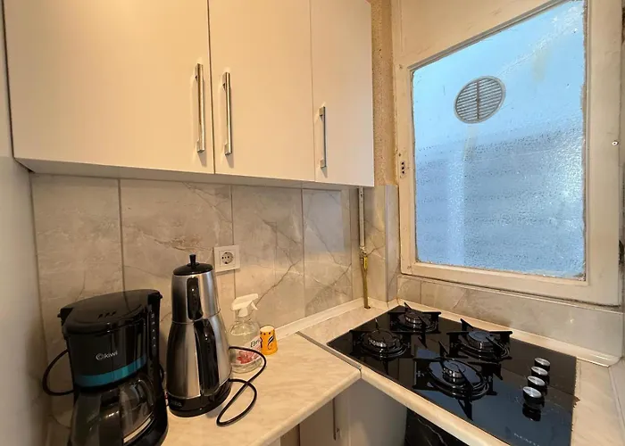Apartmán Equipped Flat W Balcony - In The Arnavutkoey - Bebek Istanbulská provincie