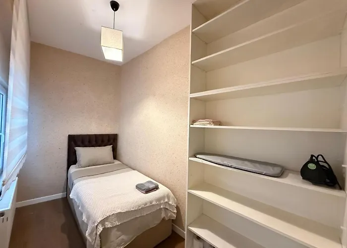 Equipped Flat W Balcony - In The Arnavutkoey - Bebek Apartmán