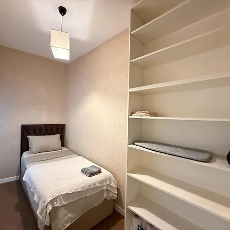 Equipped Flat W Balcony - In The Arnavutkoey - Bebek Apartment