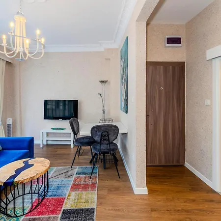 Equipped Flat W Balcony - In The Arnavutkoey - Bebek アパート イスタンブール