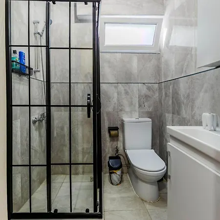 Equipped Flat W Balcony - In The Arnavutkoey - Bebek
