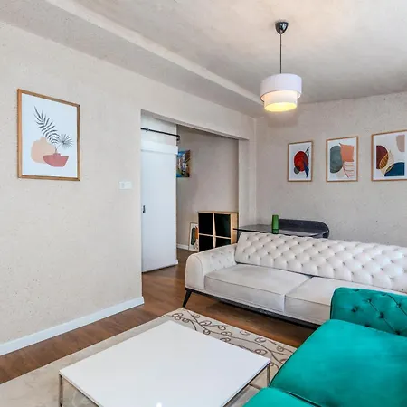 Equipped Flat W Balcony - In The Arnavutkoey - Bebek アパート