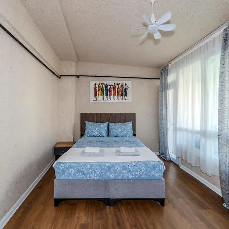 Equipped Flat W Balcony - In The Arnavutkoey - Bebek アパート *