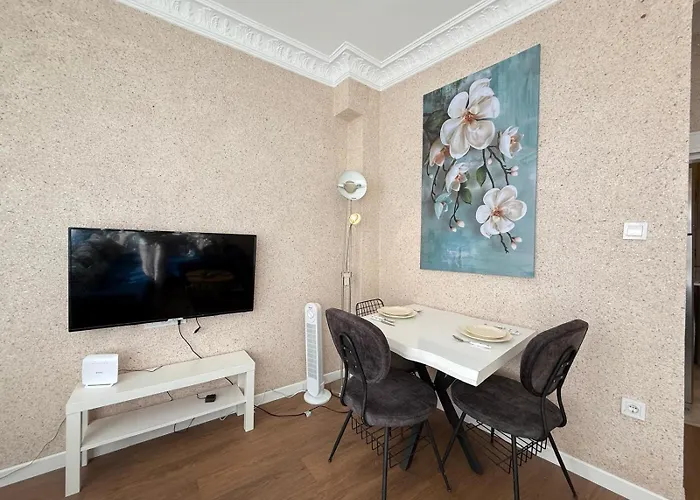 Equipped Flat W Balcony - In The Arnavutkoey - Bebek * 伊斯坦布尔