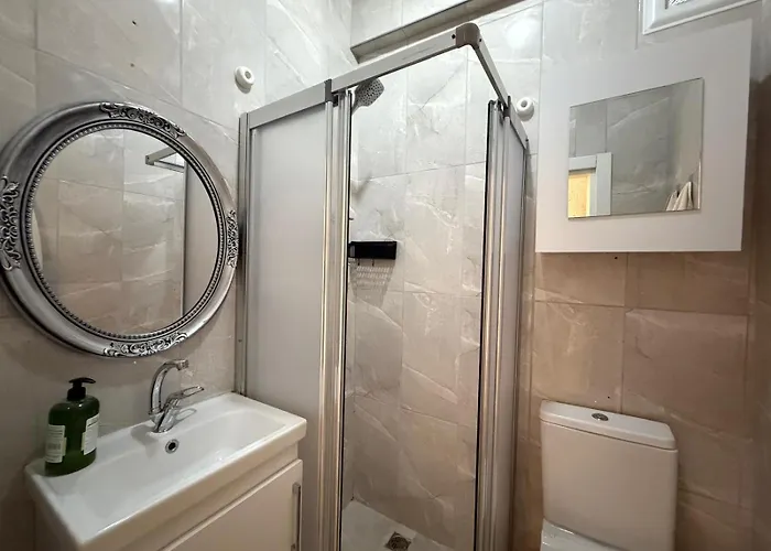 Equipped Flat W Balcony - In The Arnavutkoey - Bebek